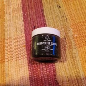 Mint coffee body scrub
